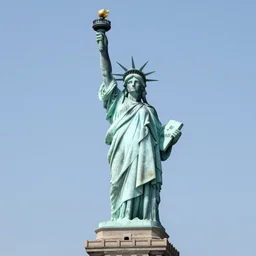 propaganda statue of liberty by tristan eaton