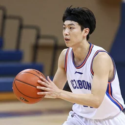Cai Xukun, playing basket ball