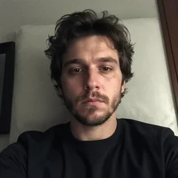 the last selfie taken by the last man on earth at the moment of his death